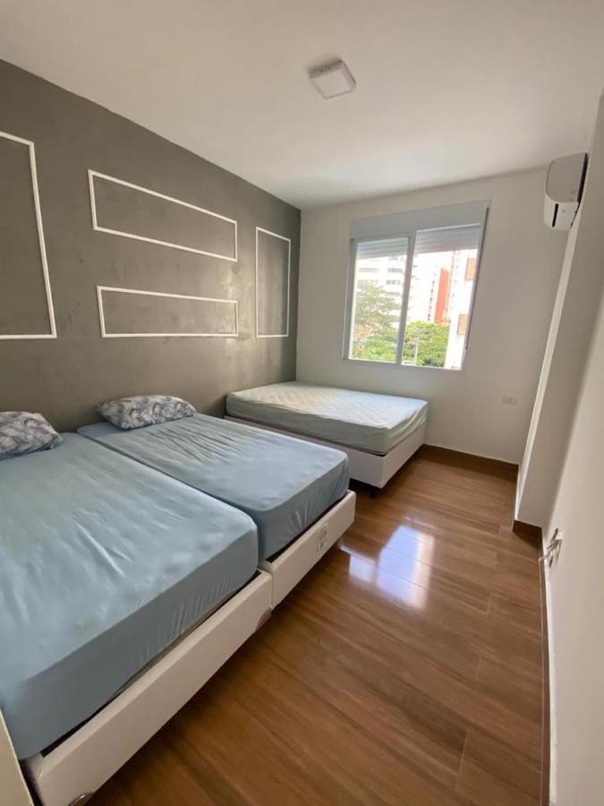 Apartamento Guaruja Pitangueiras 50 Metros Da Praia. Εξωτερικό φωτογραφία